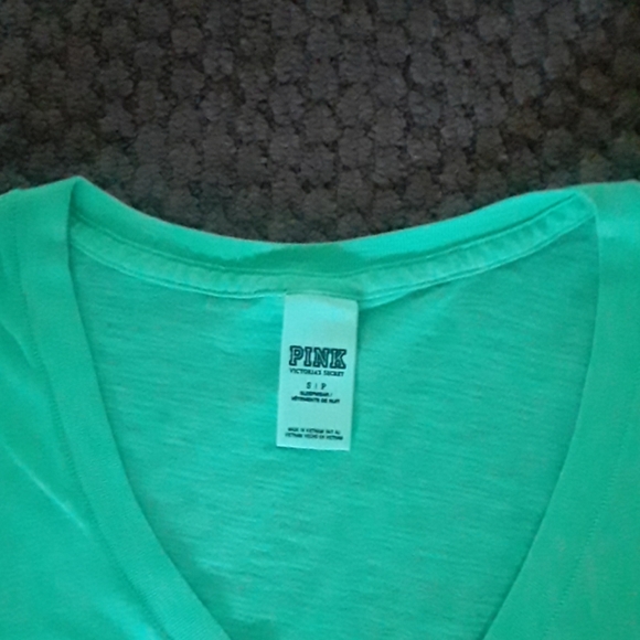 VICTORIA'S SECRET: PINK LIME GREEN V-NECK SZ: SM!! - Picture 2 of 3